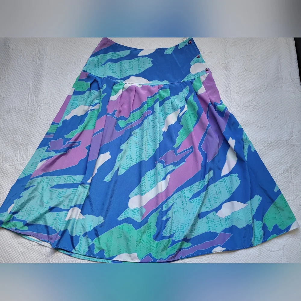 Malia Women's Flowy Skirt Colorful Aqua Watercolor Silky Polyester Buttons 8 - Picture 12 of 12